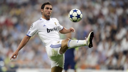 九游体育网站-世俱杯决赛：顶级对决激发球迷热情，世俱杯ds